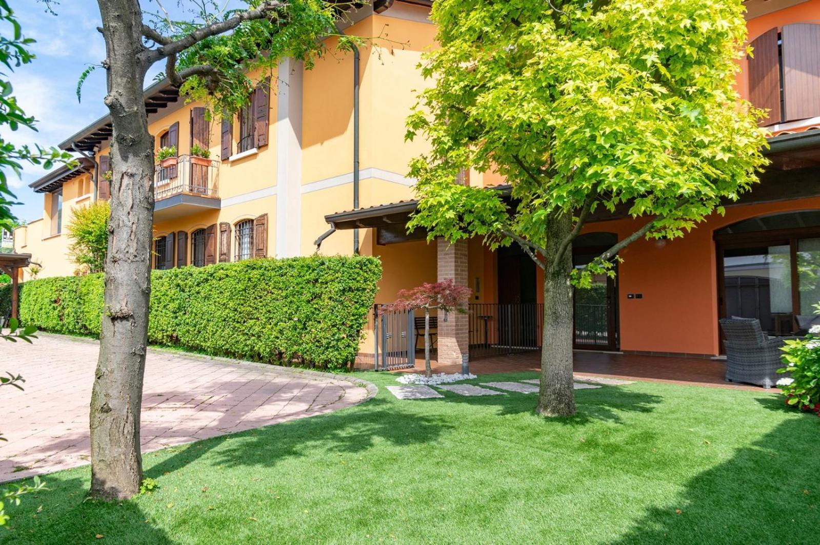 La Stazione Camere Caffè Castiglione Delle Stiviere Extérieur photo
